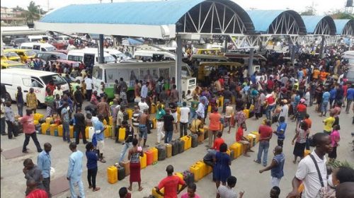 Scarcity Hits Lagos, Abuja, Fuel Sells N180/litre As NNPC Cuts Supplies 
