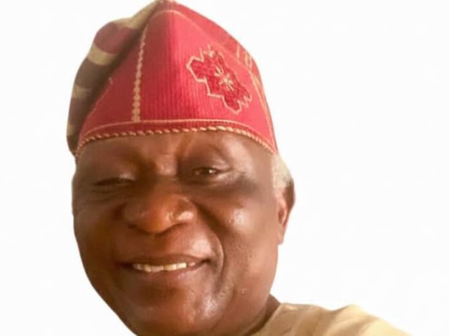 The silent press and the silent siege